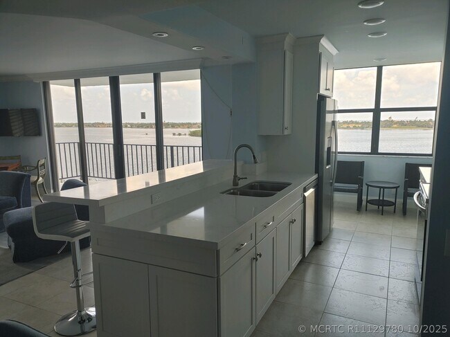 Foto del edificio - 3800 Washington Rd
