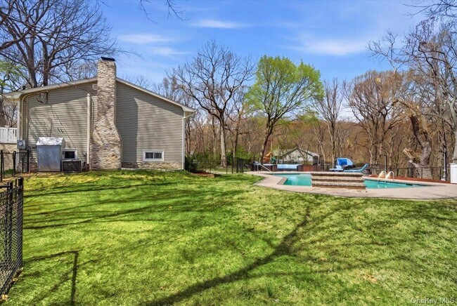Foto del edificio - 263 Oyster Bay Road