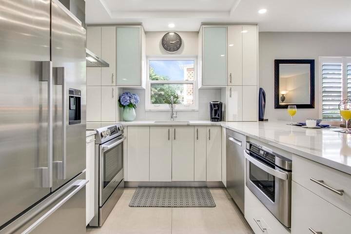 Photo - 100 Venetian Dr (Delray Beach, FL)