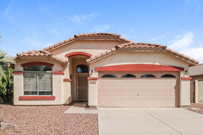 Building Photo - 3834 E Longhorn Dr