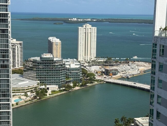 Foto del edificio - 77 SE 5th St