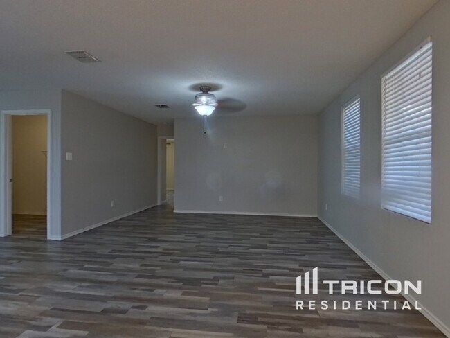 Building Photo - 1329 Nimitz Way Mesquite TX