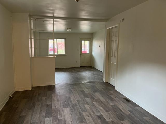 Building Photo - 202 3rd Ave