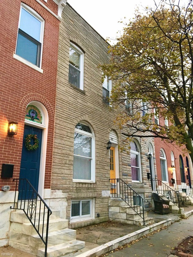 Primary Photo - 2 br, 1.5 bath House - 255 S East Ave