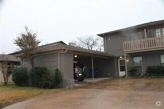 Building Photo - 15836 El Estado Dr