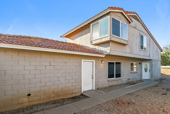 Foto del edificio - 2718 W Brooks St