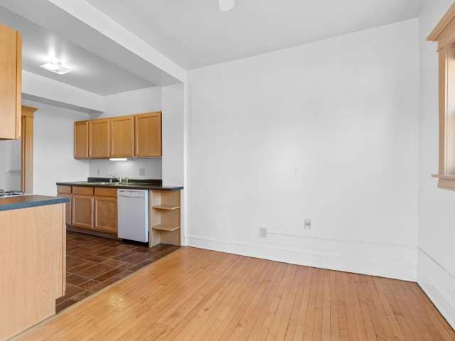 Foto del edificio - 2217 W Wisconsin Ave