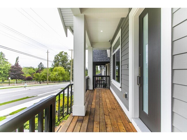 Photo du bâtiment - 2916-2160 160 St