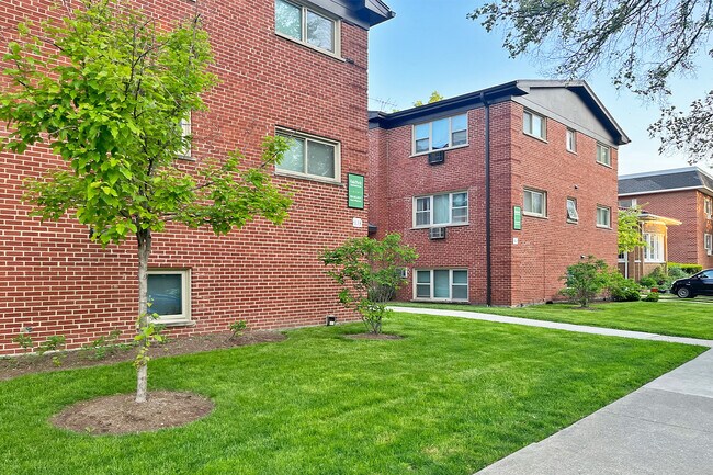Foto del edificio - 631 S. Maple Ave.