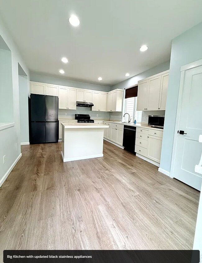 Foto del edificio - House For Rent In Sammamish