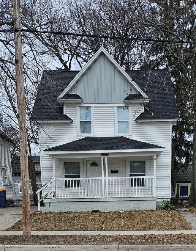 905 Oakdale St SE, Grand Rapids, MI 49507 House Rental in Grand