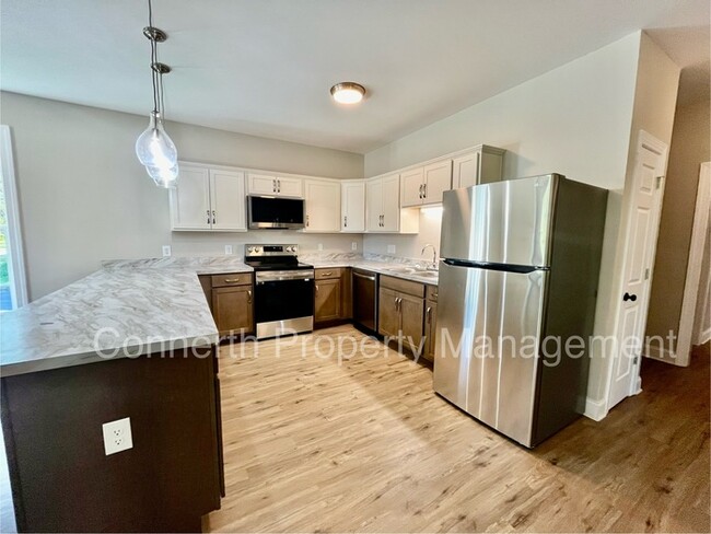 Building Photo - 774 Gracey Ave