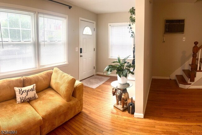 Foto del edificio - 416 Davis Ave