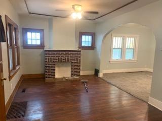Building Photo - 423 S Estelle St