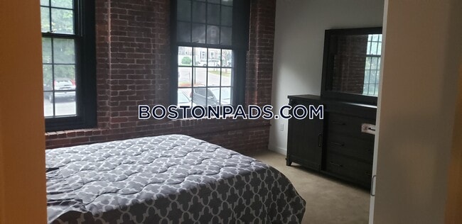 Building Photo - 60 Water St