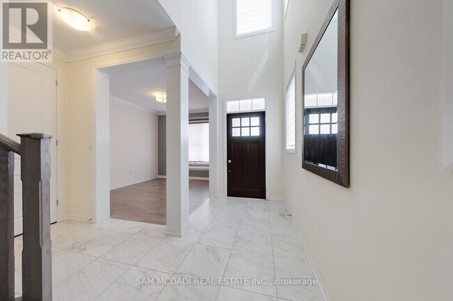 Building Photo - 119 Beaveridge Ave
