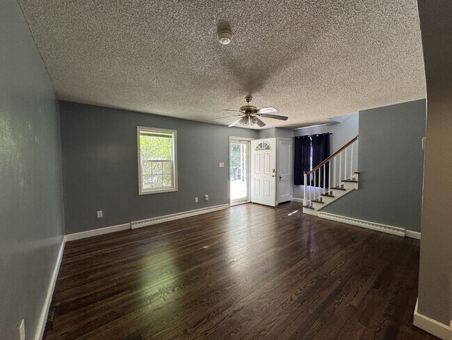 Foto del edificio - 1276 Hillcrest Rd