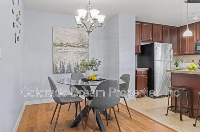 Foto del edificio - 5772 S Addison Way