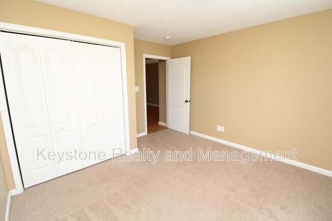 Foto del edificio - 1721 Thistlewood Dr