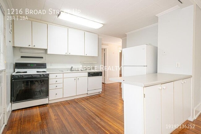 Foto del edificio - 1216 Broad St