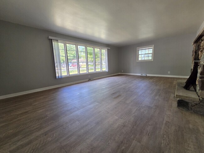 Foto del edificio - 2606 Southwood Dr
