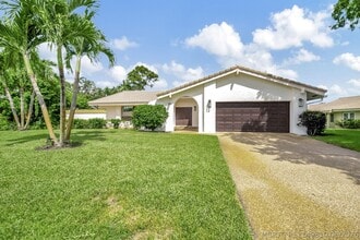 Building Photo - 804 Foxpointe Cir