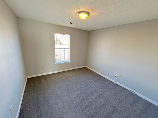 Building Photo - 4267 Kings Valley Cove E