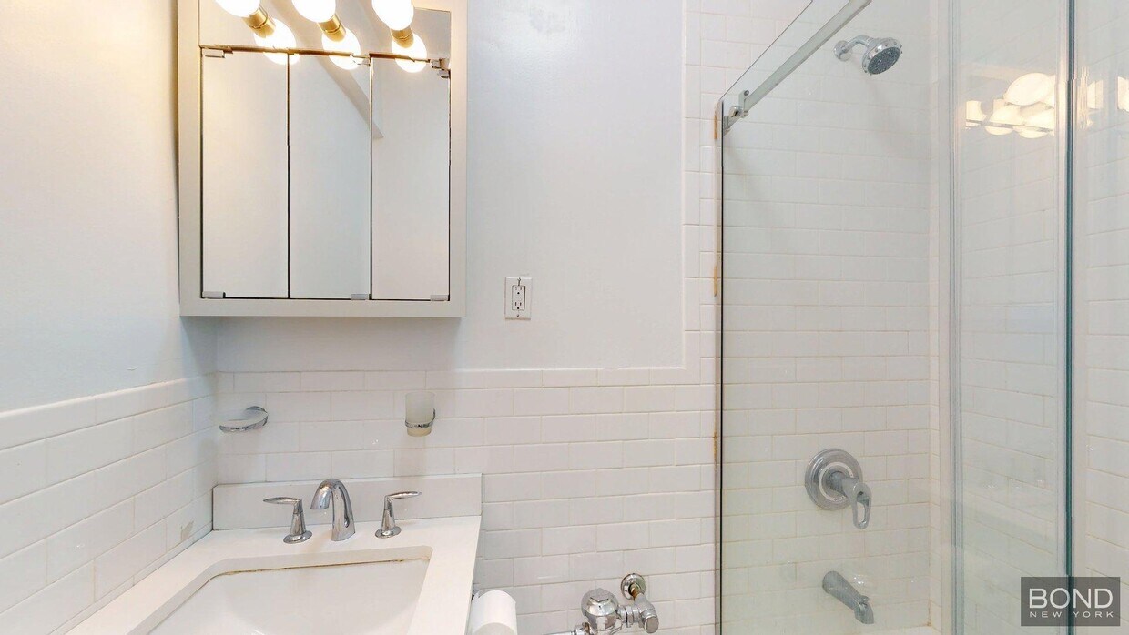 Foto del edificio - 160 W 73rd St