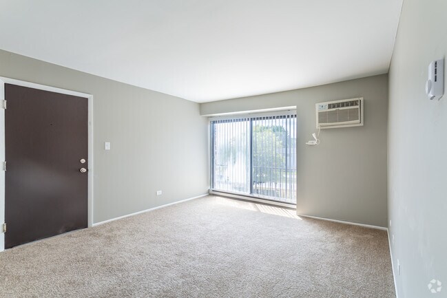 2BR,1BA,900SF - Unfurnished - The Flats at Gladstone