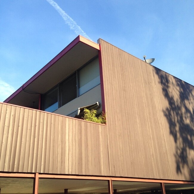 Building Photo - 2953 Effie St