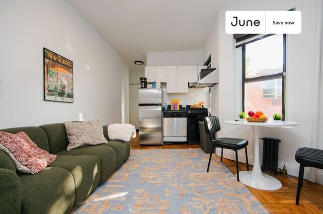 Photo - 715 E 5th St Apartment