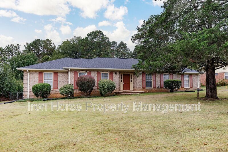 Photo - 162 Jockey Club Drive