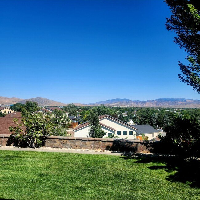 Building Photo - Amazing two story Carson City home!
