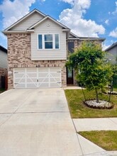 Building Photo - 524 Ayinger Ln