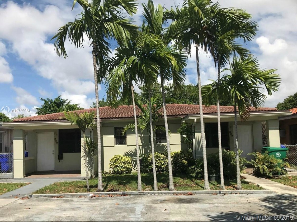 Foto del edificio - 882 NW 31st Ave