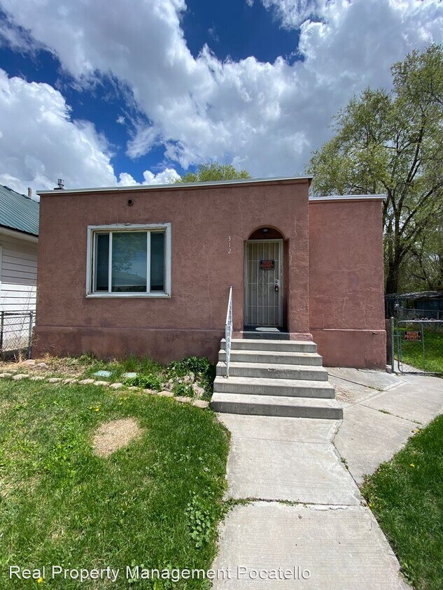 Primary Photo - 3 br, 1 bath House - 312 Park Ave.