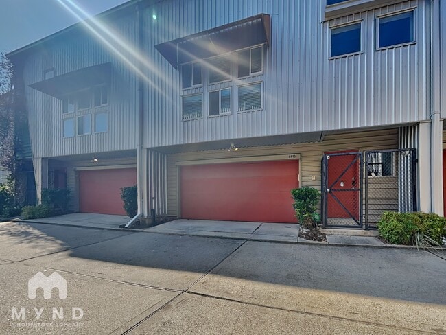 Building Photo - 6913 Ardmore St