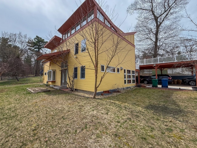 Building Photo - 5 Avondale Ave