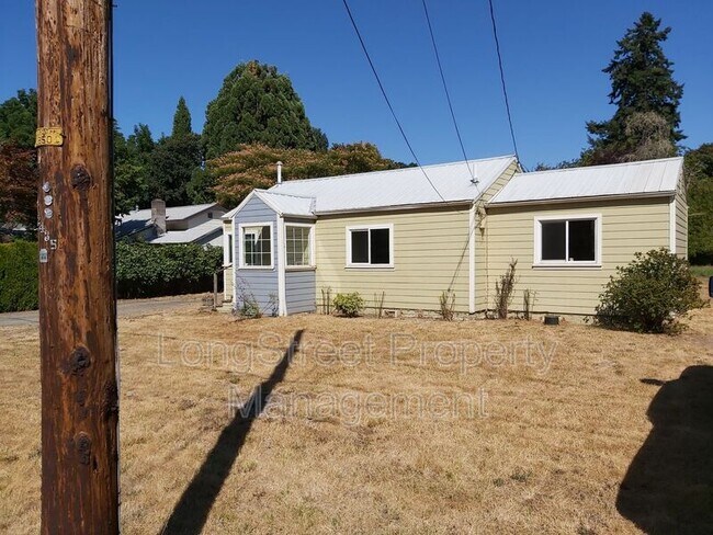 Building Photo - 2435 SE Crystal Lake Dr