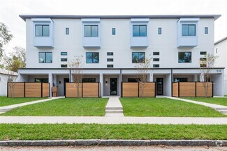 Building Photo - 530 W Plaza Pl