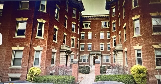 Building Photo - 73A Magazine St