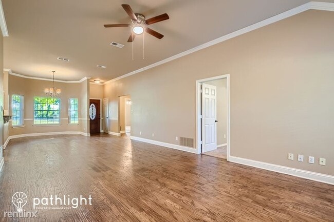 Building Photo - 3 br, 2 bath House - 616 W Walcott St UNIT