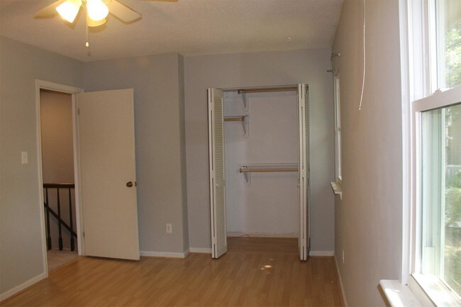 Foto del edificio - 5442 Pine Top Cir