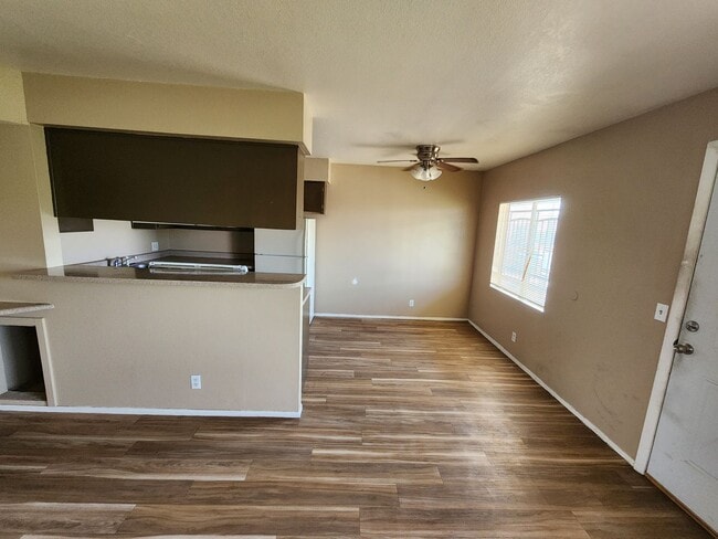 Foto del edificio - 4796 Nova Ln