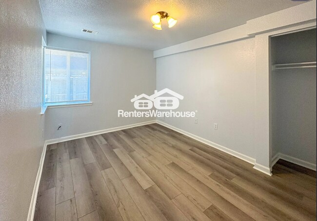 Foto del edificio - 1544 Valentia St