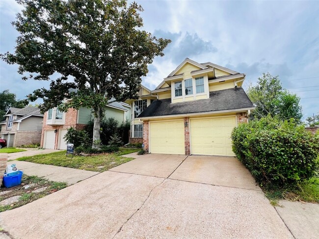 Building Photo - 16079 Hidden Acres Dr