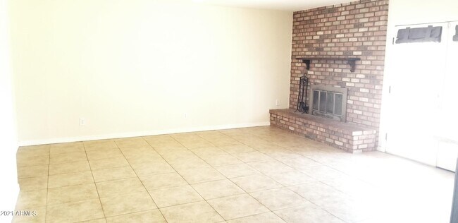 Foto del edificio - 3825 W Libby St