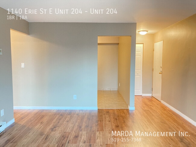 Building Photo - SPACIOUS 1 BEDROOM/1BATH UNIT WITH BALCONY...