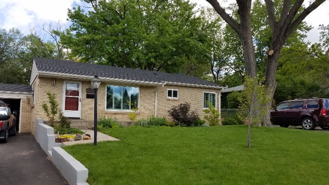 Photo - 3900 Dover St House