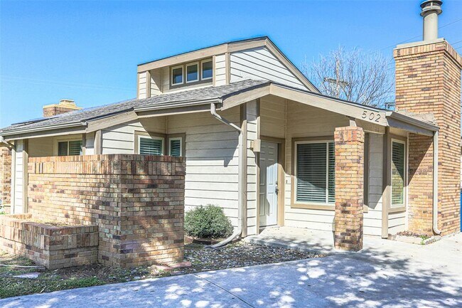 Foto del edificio - 502 Hunters Glen St